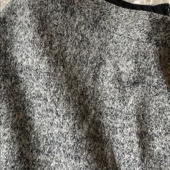 A line skirt - Picture 3 of 6